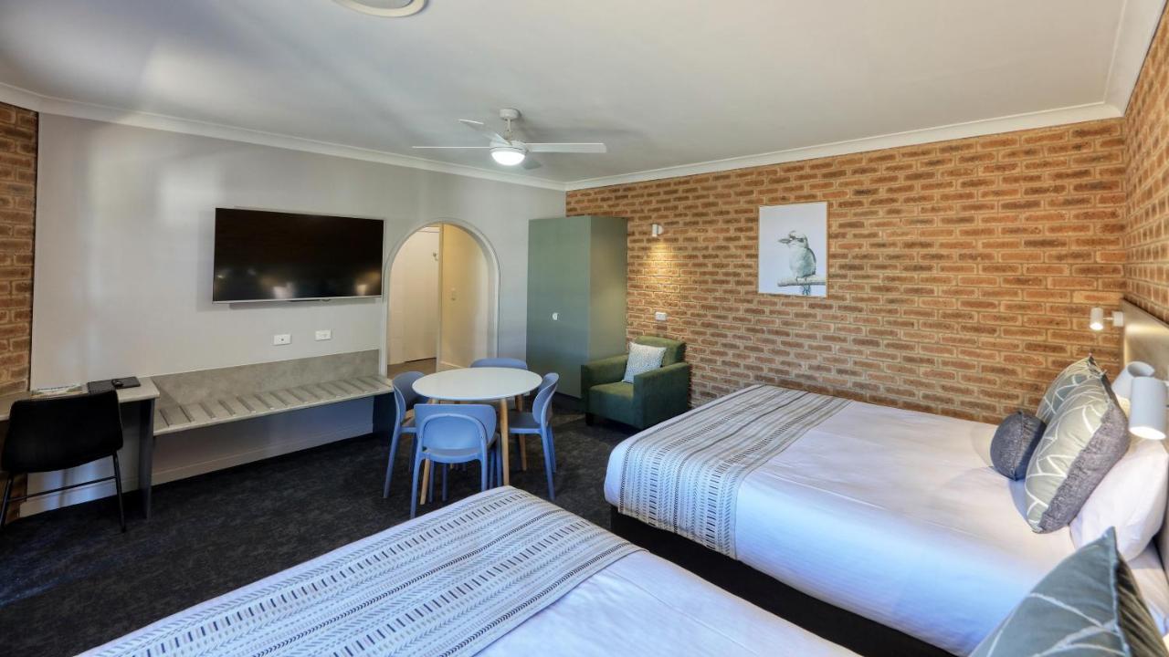 Hamilton Henry Parkes Motor Inn ภายนอก รูปภาพ